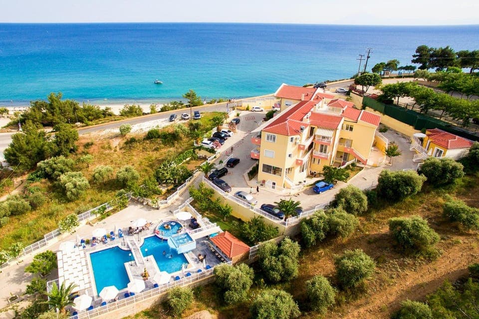 Property building, Bird's eye view, View (from property/room), Swimming pool