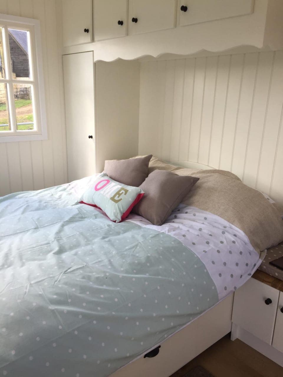 Bed, Bedroom, wardrobe