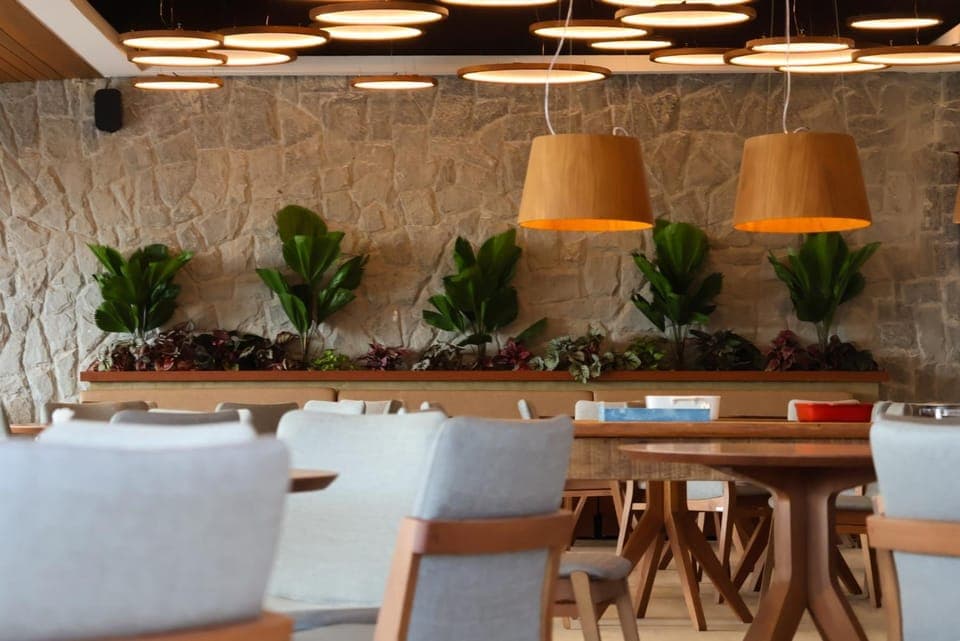 Restaurant/places to eat, Seating area