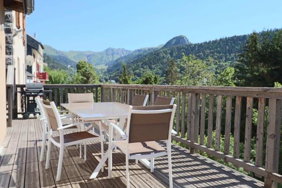 Patio, View (from property/room), Mountain view