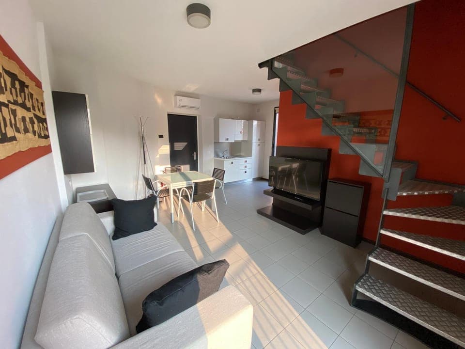 TV and multimedia, Living room, Seating area