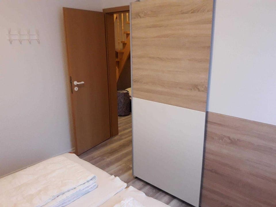 Bedroom, wardrobe