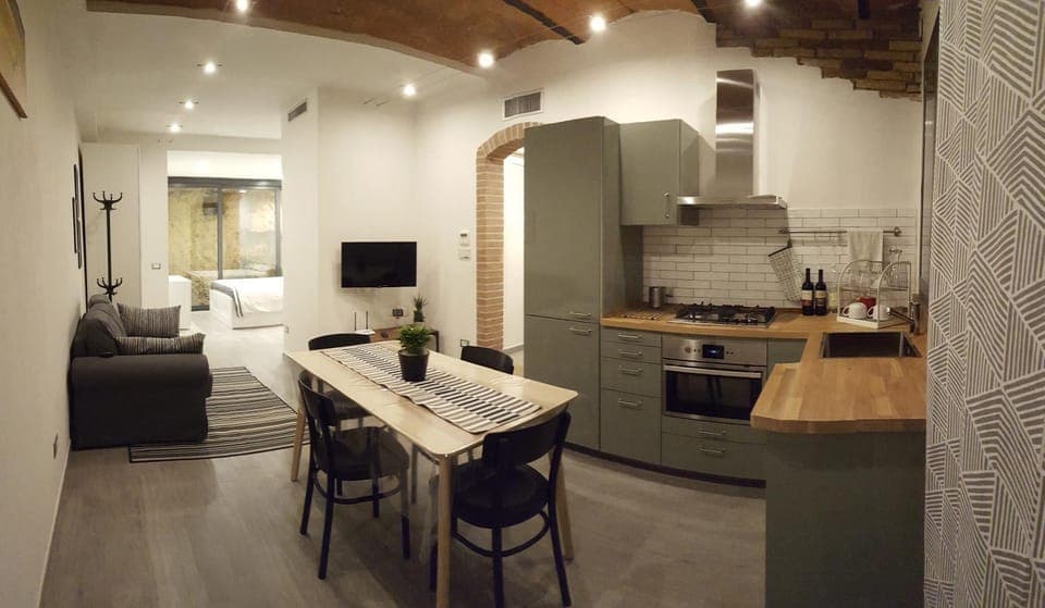 Living room, Dining area