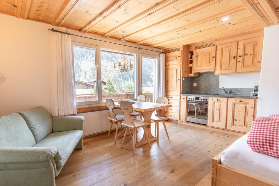 Living room, Dining area, Bedroom, kitchen