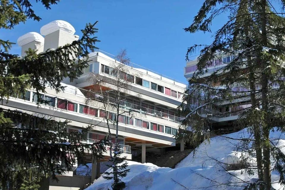 Property building, Winter
