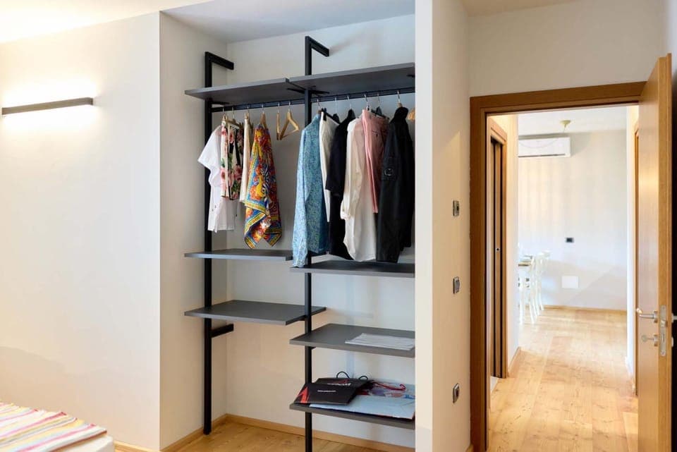 Bedroom, wardrobe