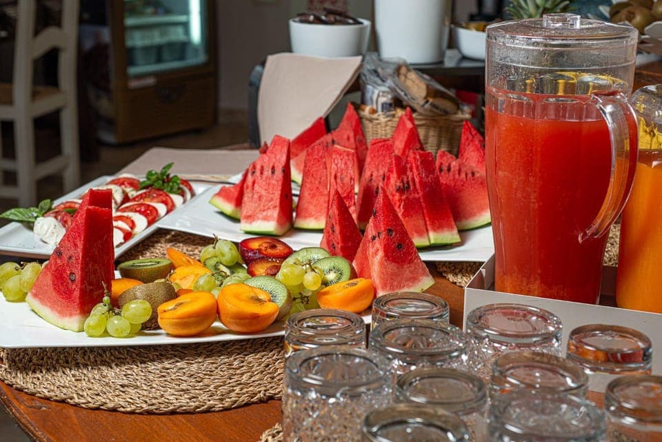 Food and drinks, Food, Breakfast, Continental breakfast, Buffet breakfast, Drinks