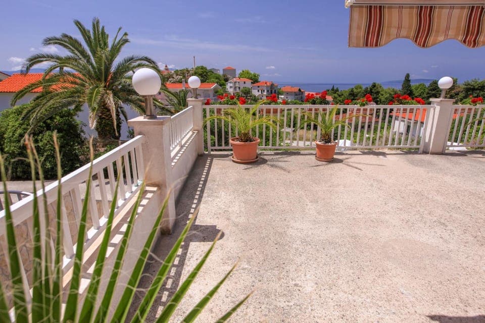 Natural landscape, View (from property/room), Balcony/Terrace