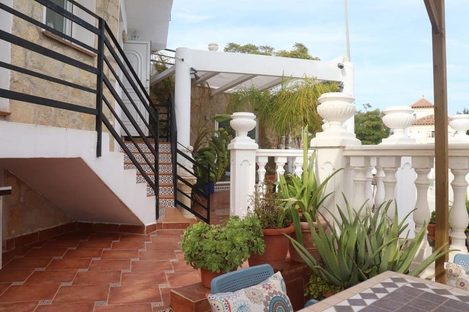 Hostal La Paloma II Bed and Breakfast in Calp