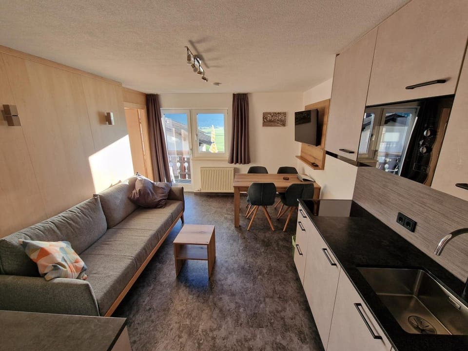 Kitchen or kitchenette, Living room, Dining area