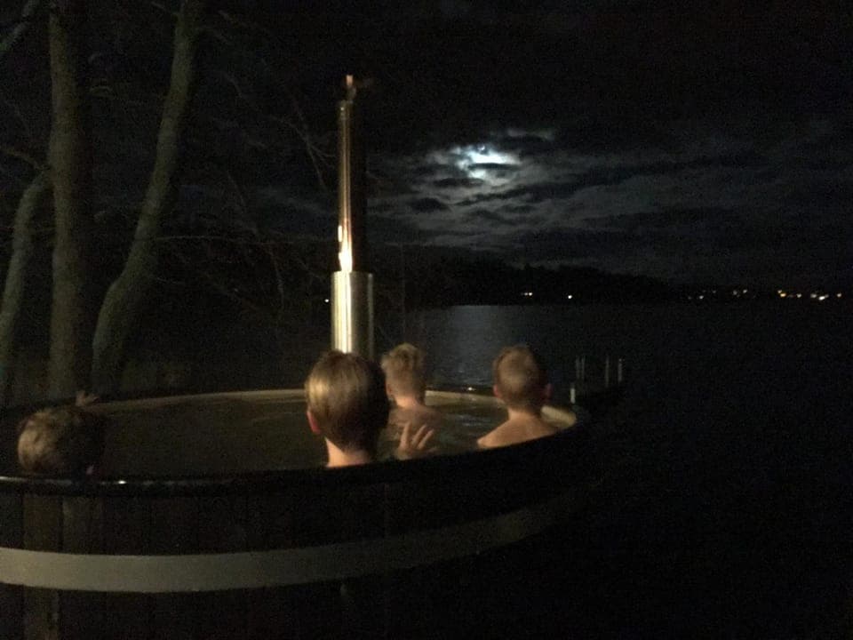 Hot Tub, Hot Tub, young children, older children