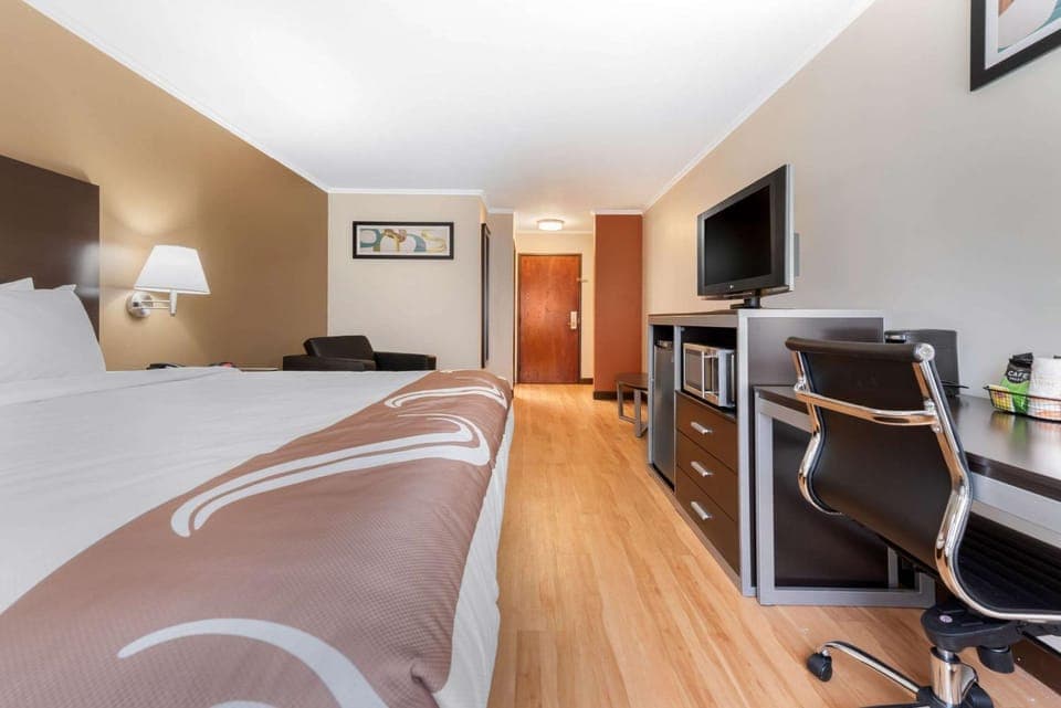 Photo of the whole room, On site