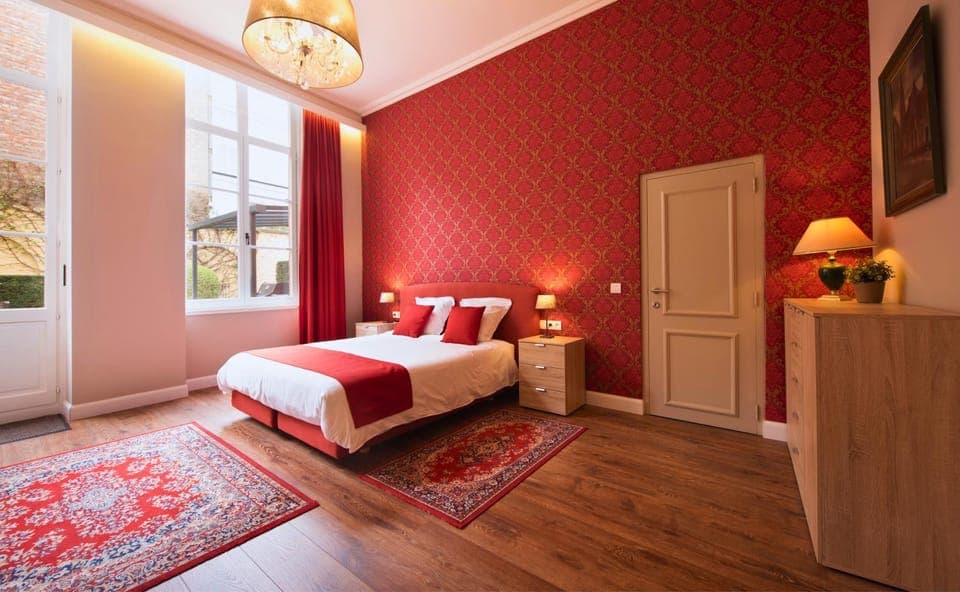 Bedroom, Garden view, wardrobe