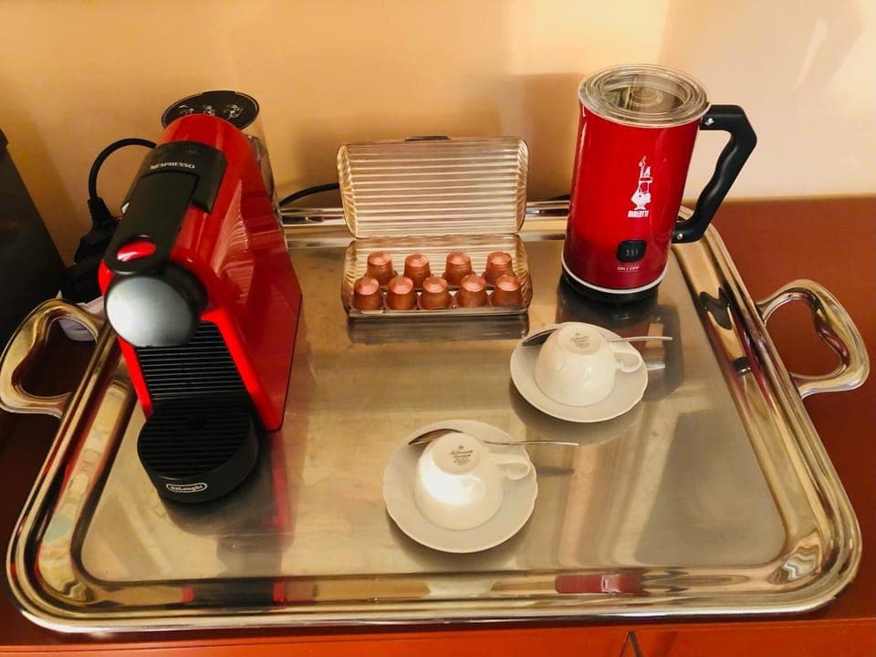Coffee/tea facilities, Italian breakfast