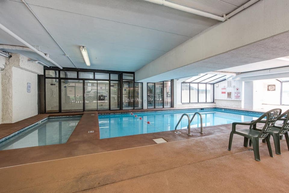 Swimming pool, Swimming pool