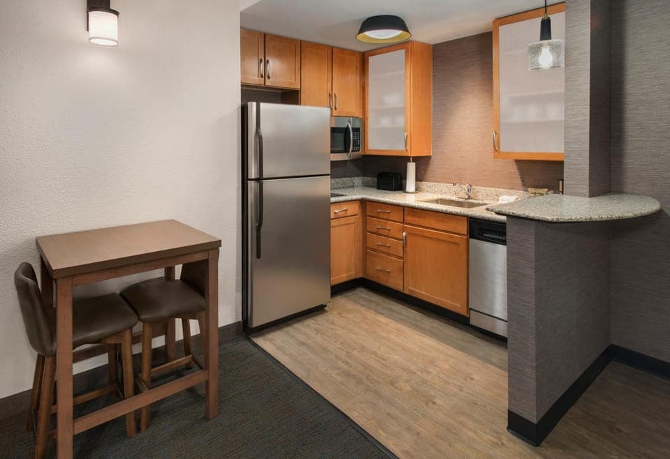 Kitchen or kitchenette, kitchen