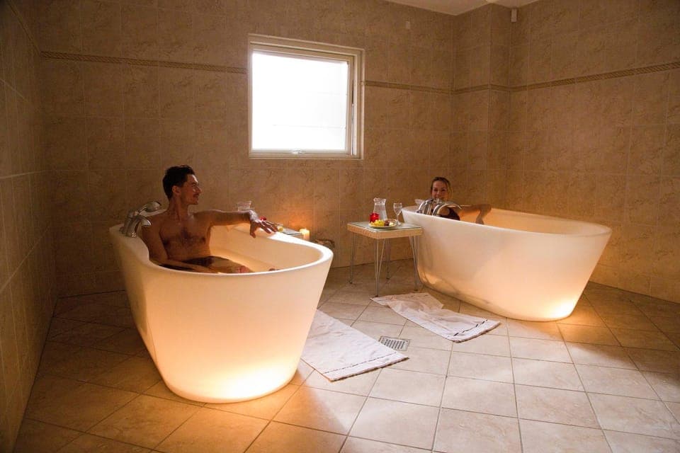 Hot Tub, Spa and wellness centre/facilities