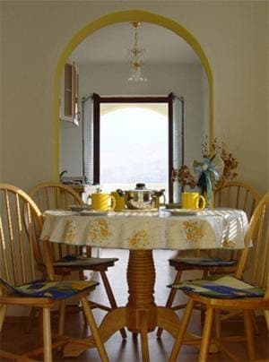 Seating area, Dining area