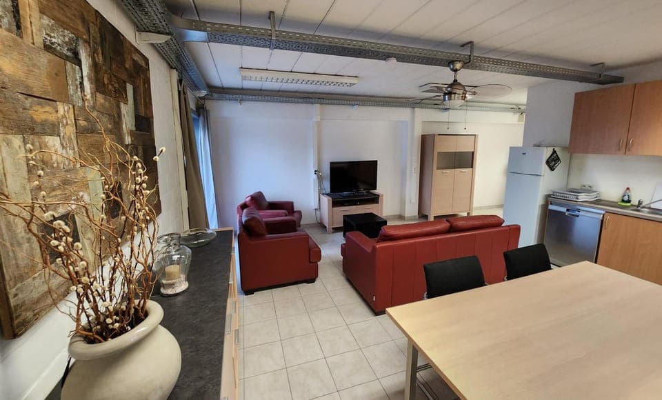 Living room, Photo of the whole room, Seating area, Dining area