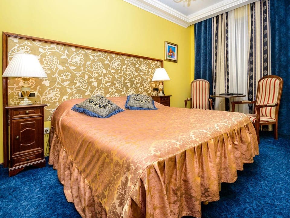 Photo of the whole room