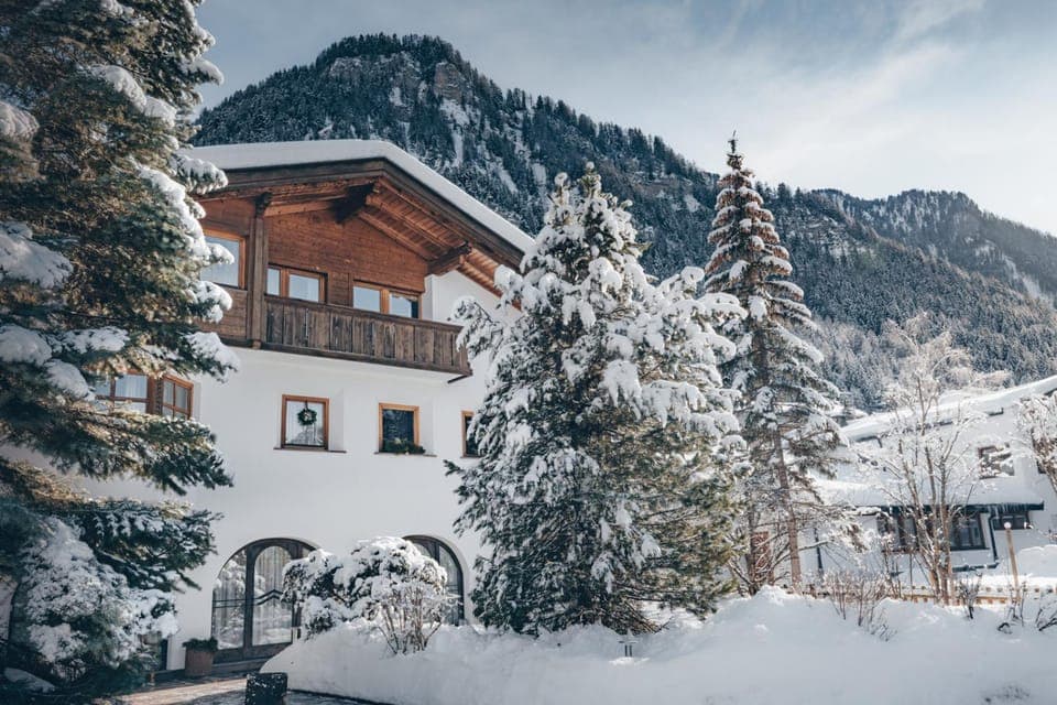 Property building, Winter