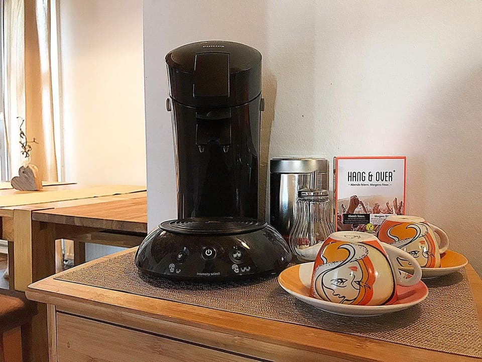 Coffee/tea facilities, Decorative detail