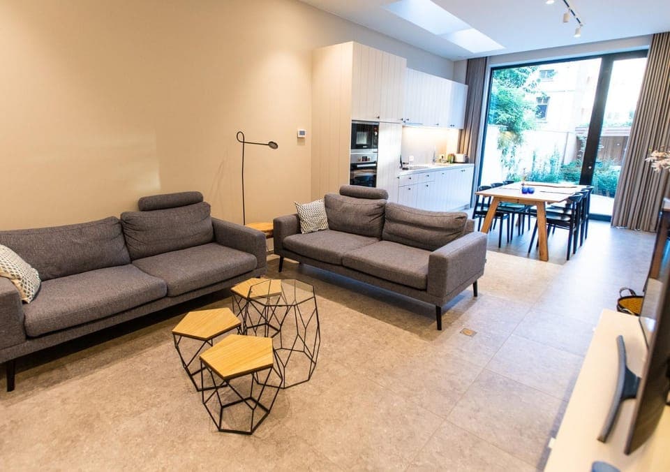 TV and multimedia, Kitchen or kitchenette, Living room, Dining area