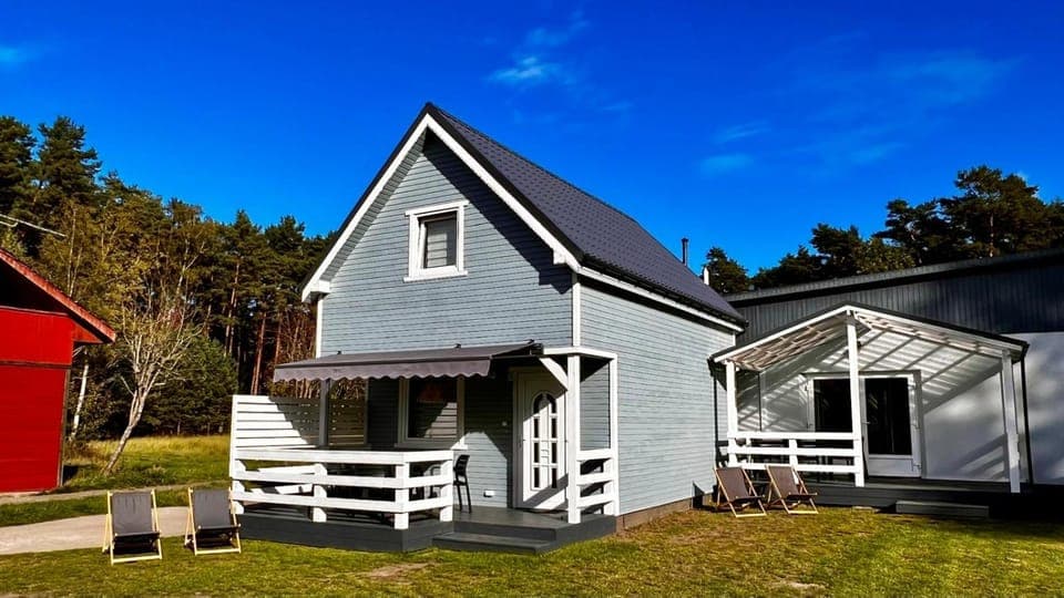 Property building, Day