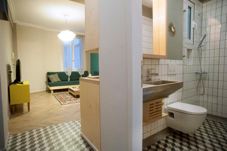 Bathroom, Living room, Dining area