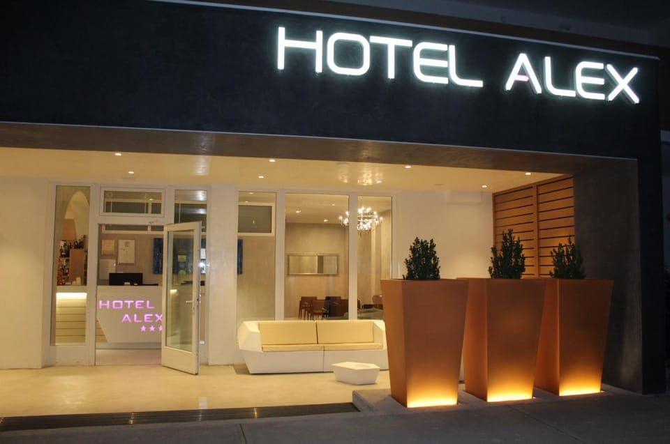 Facade/entrance, Property logo or sign