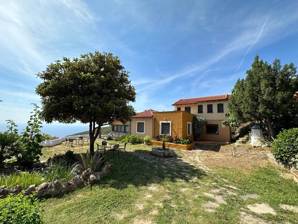 Property building, Garden, Garden view