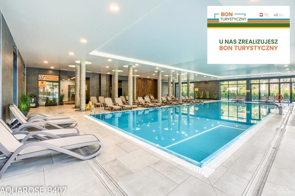 Pool view, Swimming pool, Swimming pool