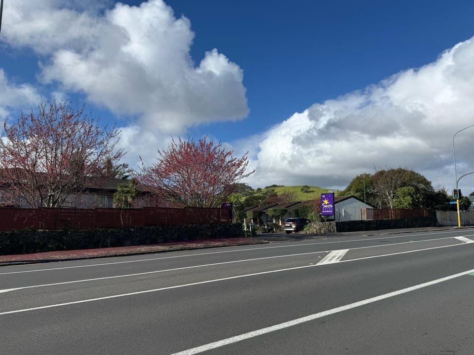 Property building, Street view