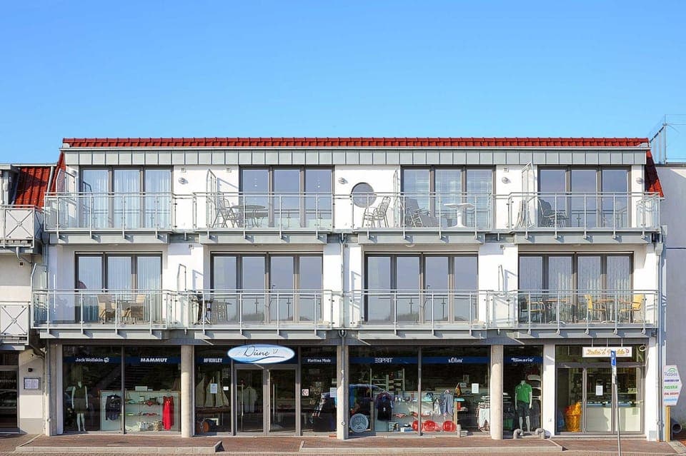 Property building, Day, City view
