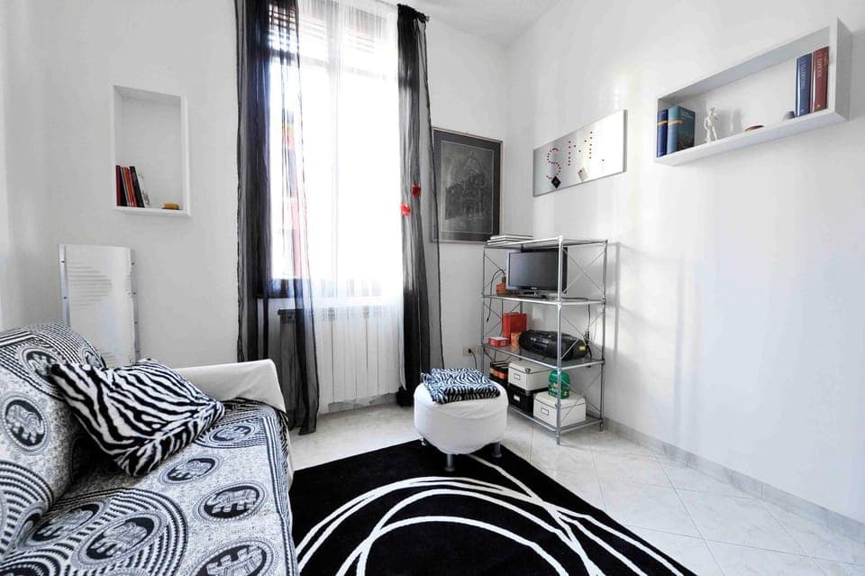 Communal lounge/ TV room, Bedroom