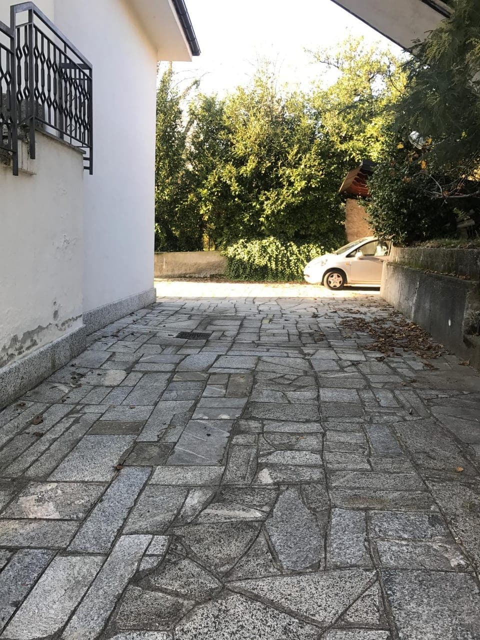 Property building, Facade/entrance, On site