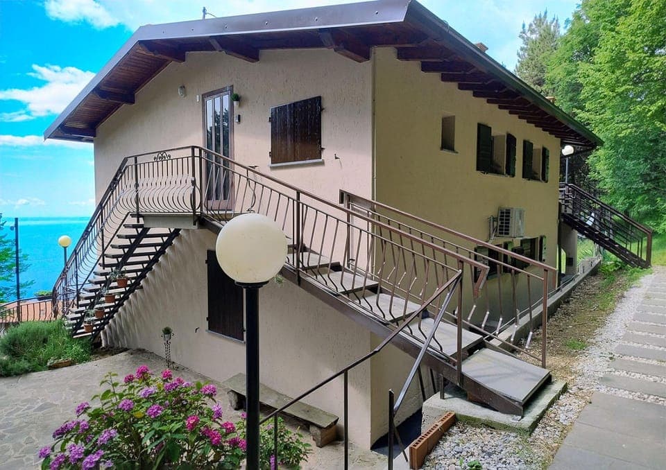 Property building, View (from property/room)