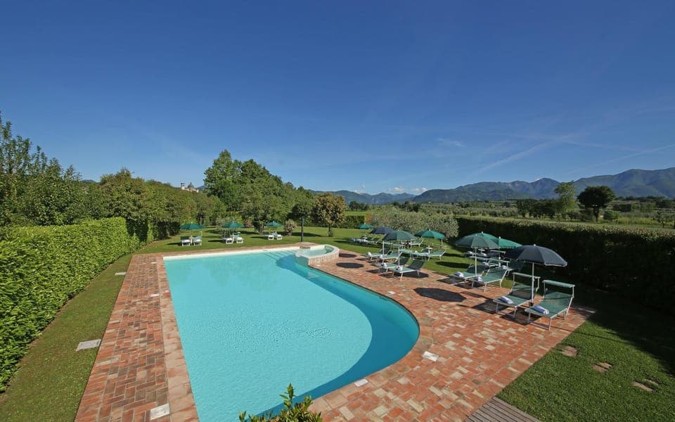 Pool view, Swimming pool, sunbed