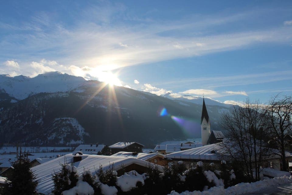 Neighbourhood, Natural landscape, Winter, On site