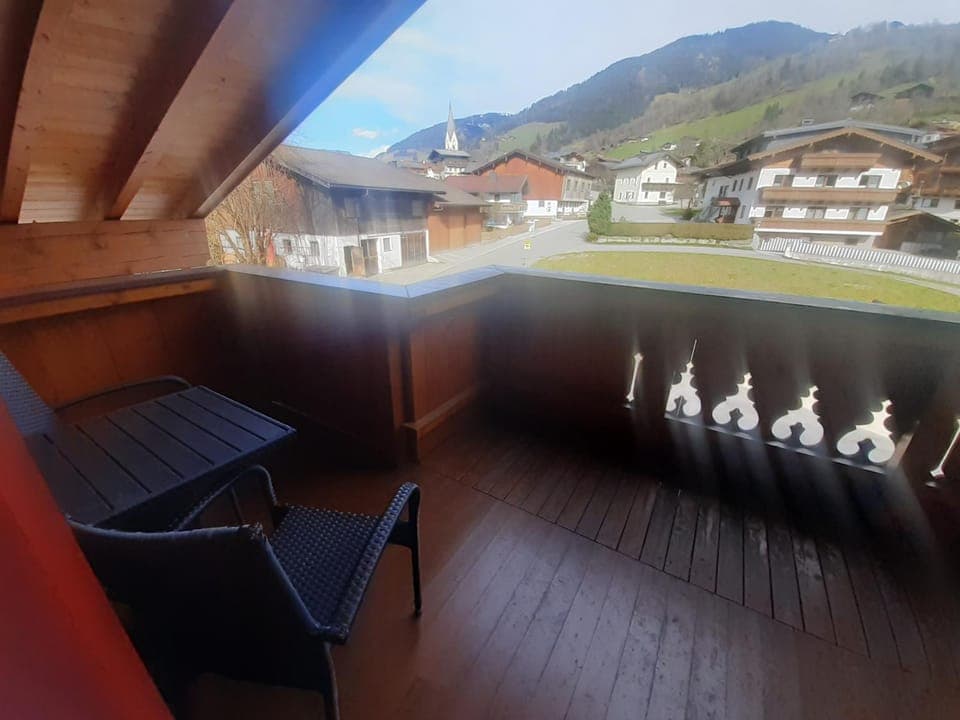 View (from property/room), Balcony/Terrace, Mountain view