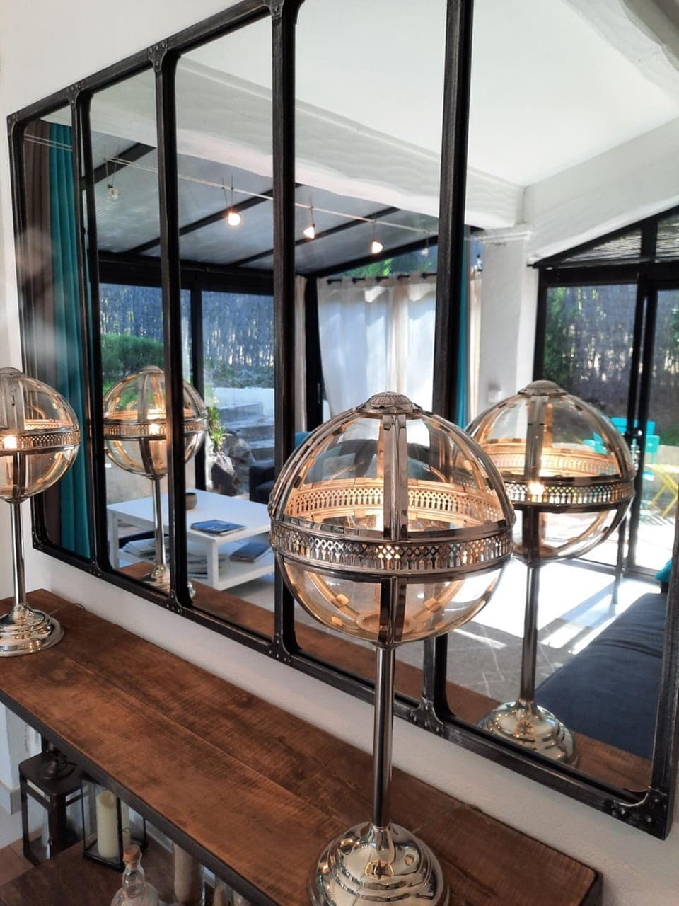 Living room, Decorative detail, Seating area