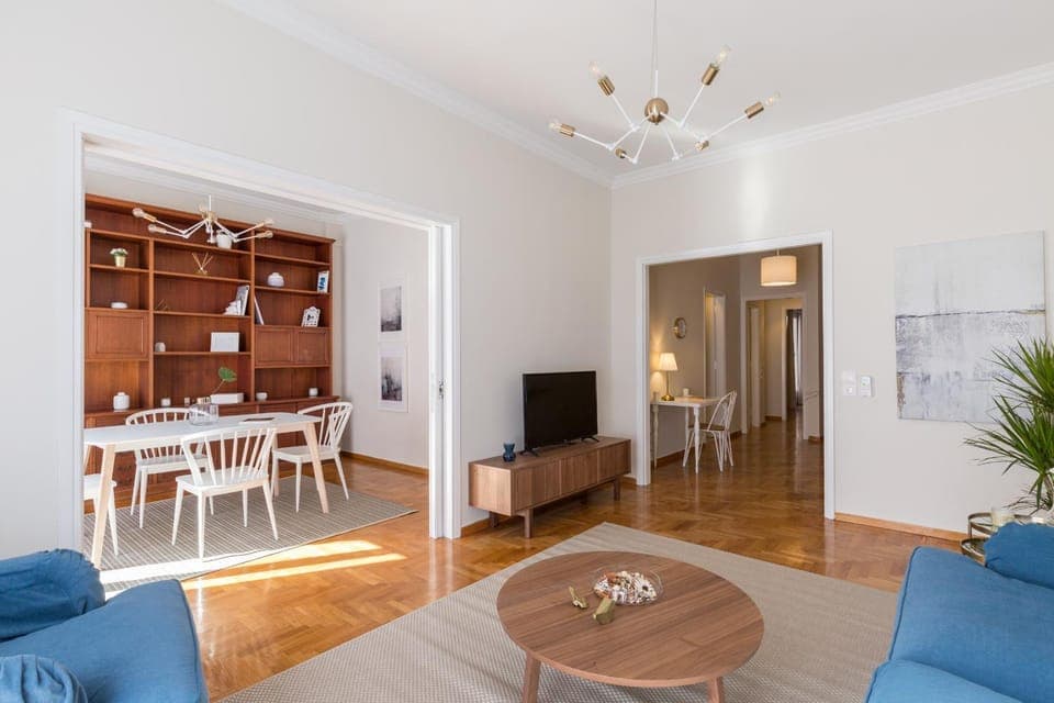 Living room, Dining area