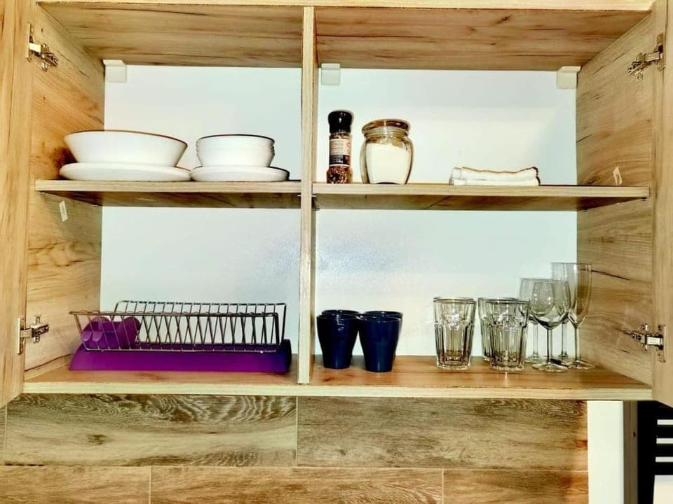 Coffee/tea facilities, Kitchen or kitchenette, On site