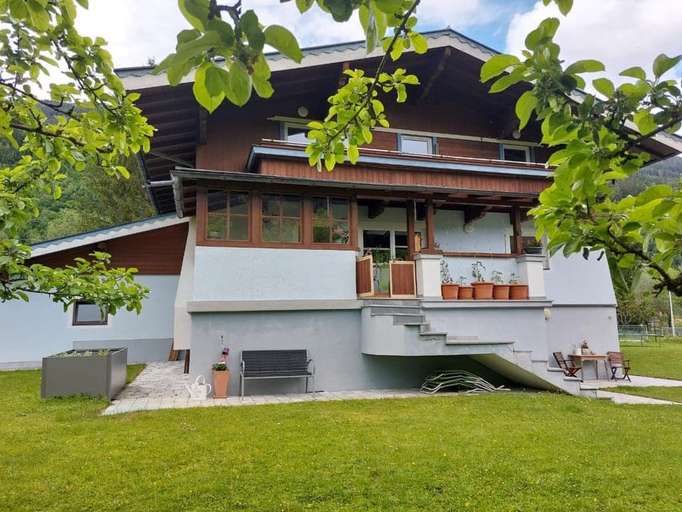 Property building, Garden