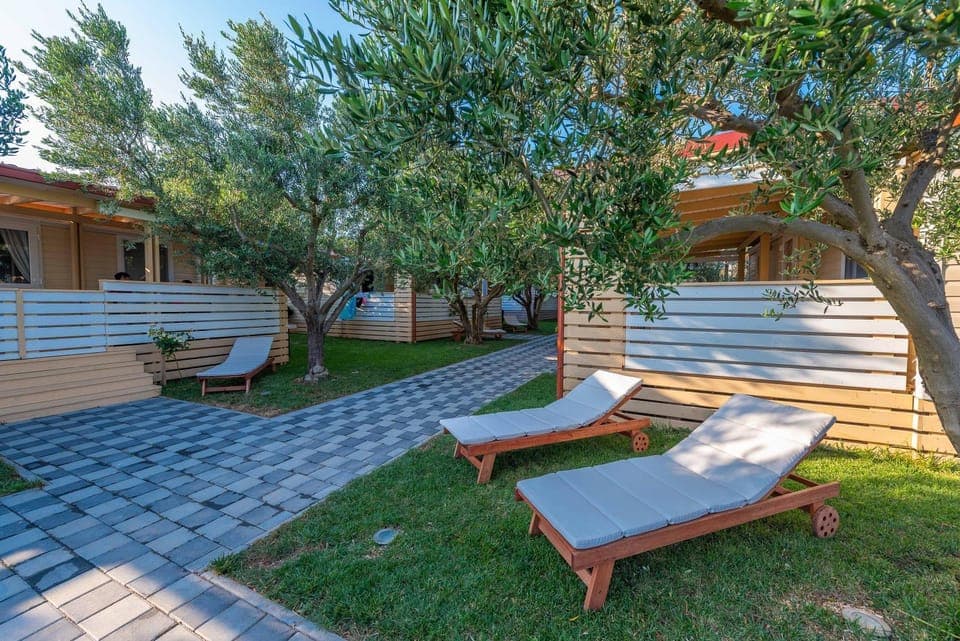 Patio, Garden