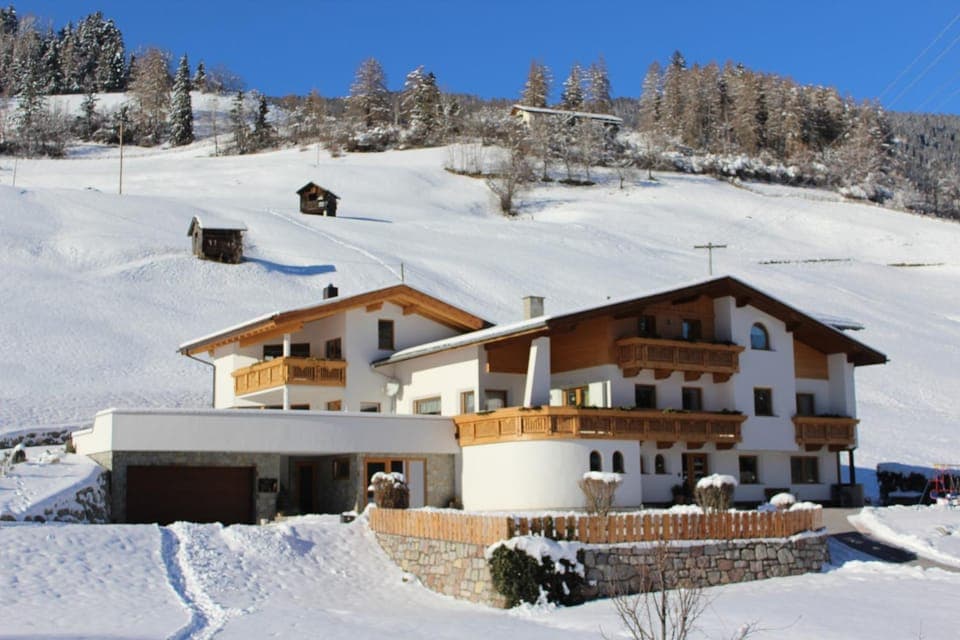 Property building, Winter, Family