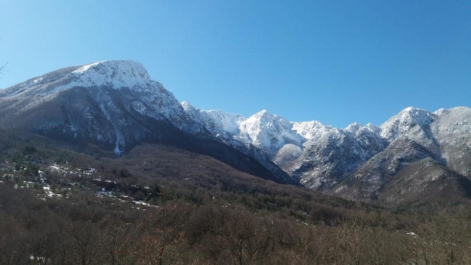 Nearby landmark, Natural landscape, Mountain view