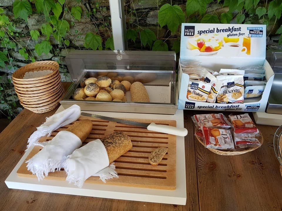 On site, Buffet breakfast