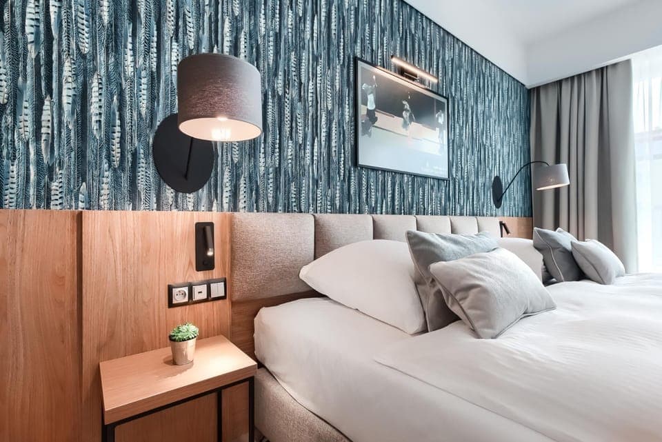 Bed, Photo of the whole room, Decorative detail, Bedroom