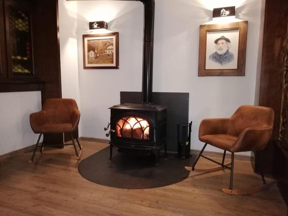 Communal lounge/ TV room, Winter